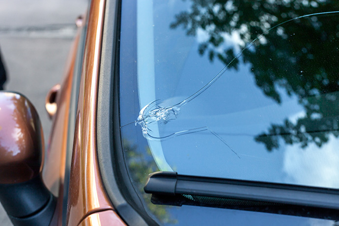 bullseye crack on a windshield